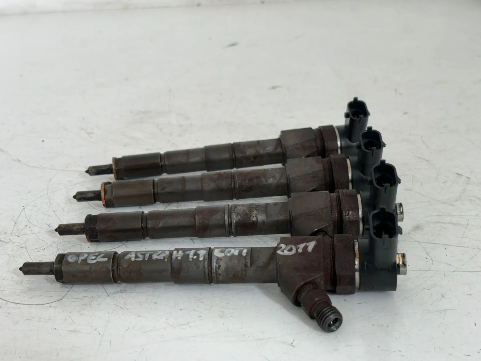 INIETTORI OPEL Astra H Berlina 2° serie Diesel 1900 (07>)