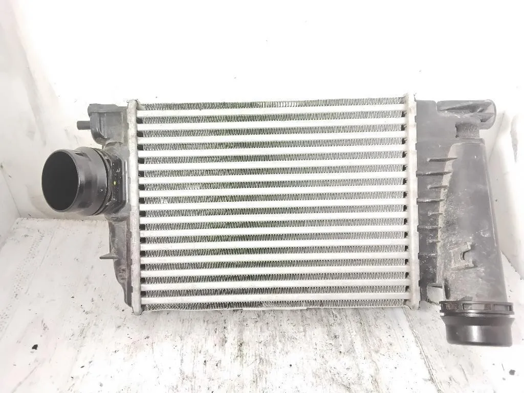 INTERCOOLER con codice 144962803R da NISSAN Qashqai Serie (J12) HR13 hybrid 1332 (21>)