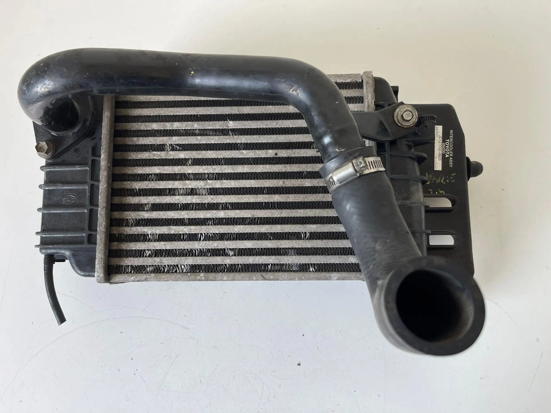 INTERCOOLER con codice JD127000-0620 da TOYOTA Yaris Serie Diesel 1400 (08>11)