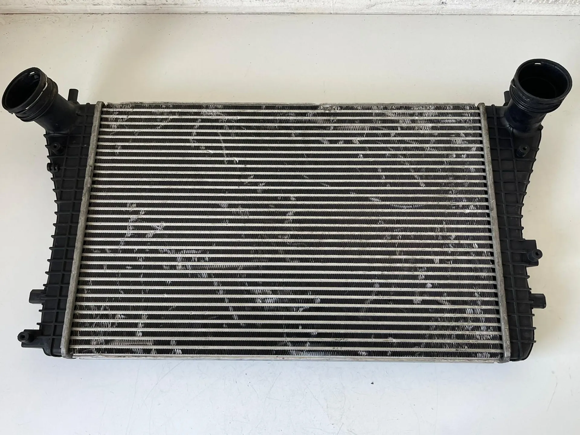 INTERCOOLER con codice 1K0145803 da VOLKSWAGEN Golf 5 Berlina Diesel 1900 (03>08)