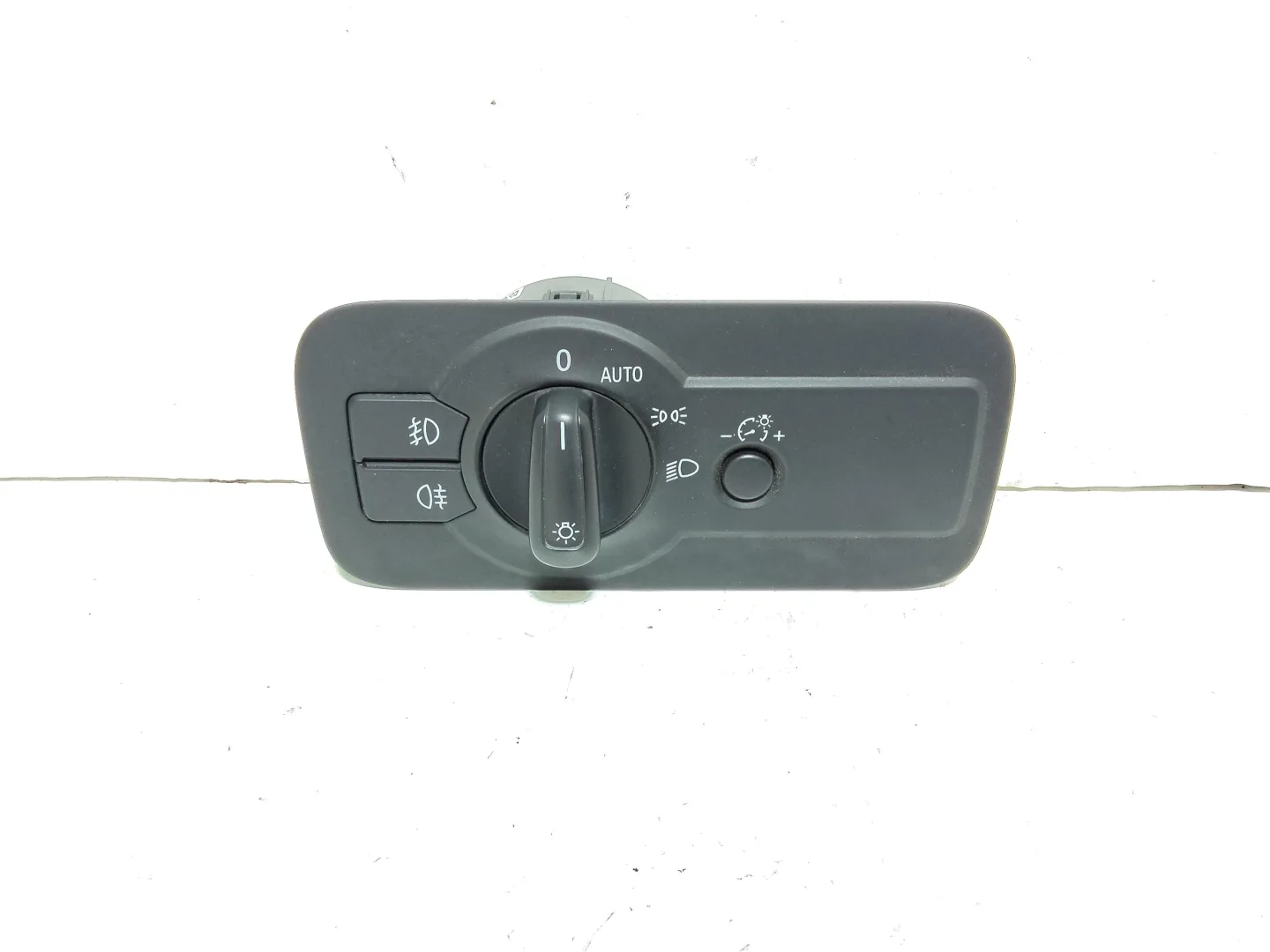 INTERRUTTORE COMANDO LUCI con codice 7P6941431 da VOLKSWAGEN Touareg 2° Serie (10>)