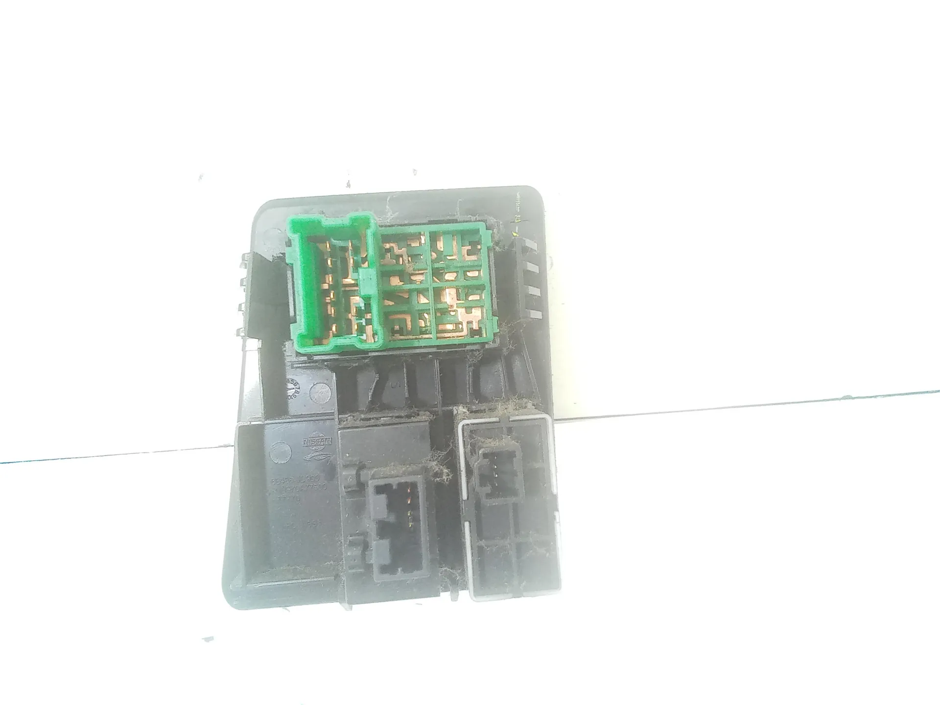 INTERRUTTORE COMANDO LUCI con codice 68485-jd900 da NISSAN Qashqai +2 (08>13)