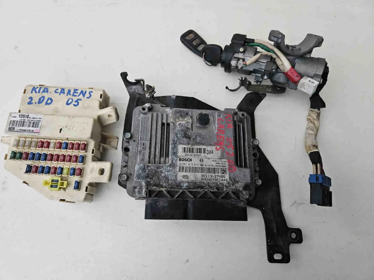 Kit Centralina Motore KIA Carens 1° Serie del 2002 - 2006  CODICE RICAMBIO : 0281013072