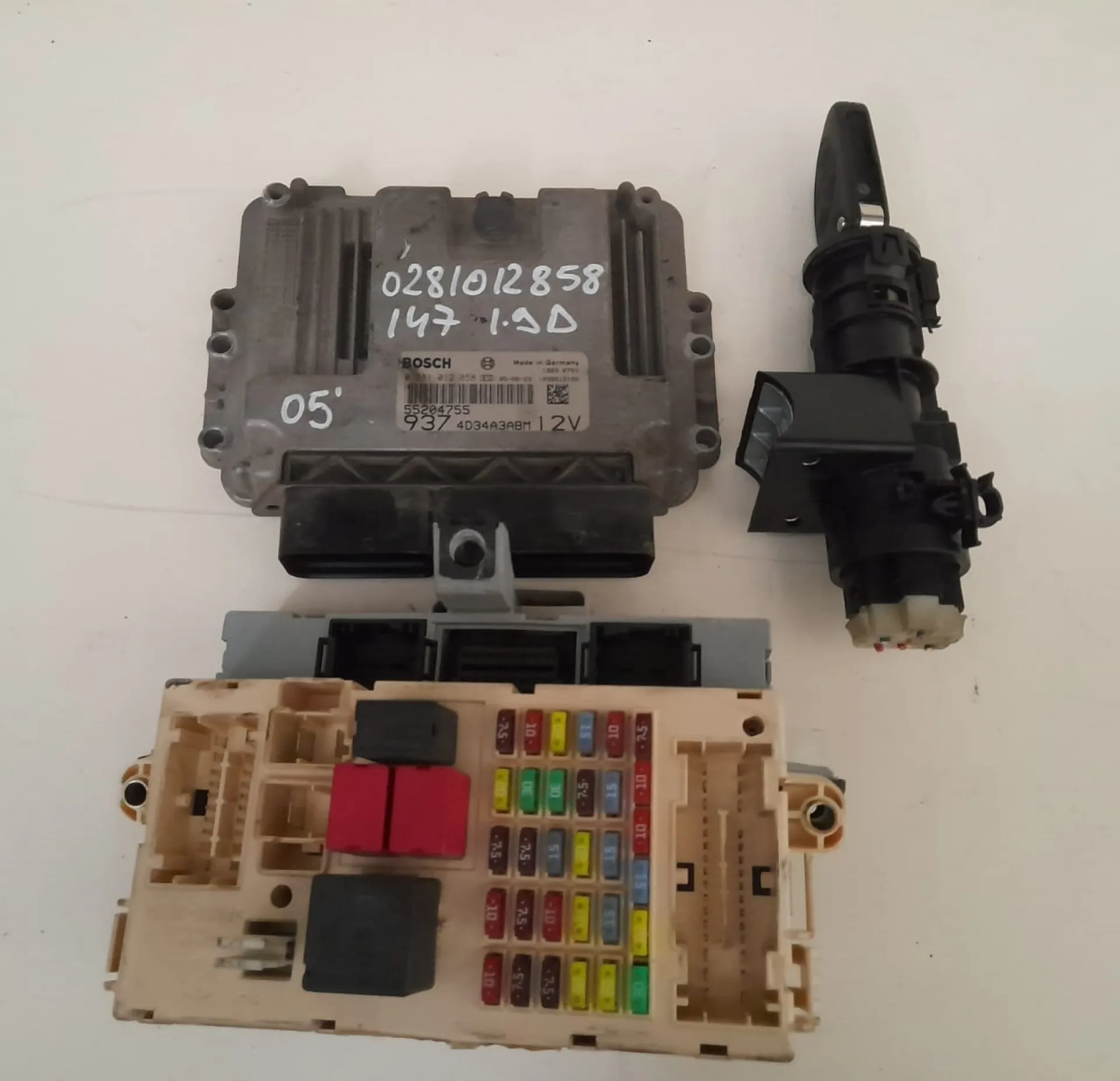 Kit centralina motore Alfa Romeo 147 1.9 D del 2005 CODICE RICAMBIO : 0281012858