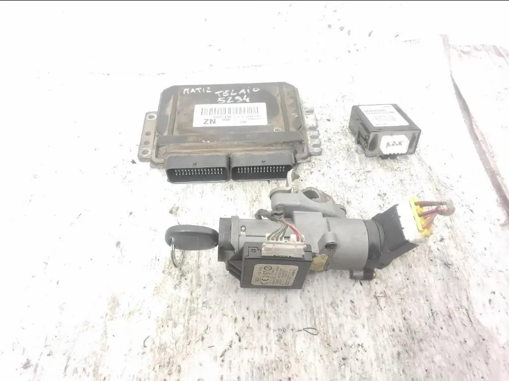 KIT CENTRALINA MOTORE con codice 96417301 5WY5442G 96408390 da CHEVROLET Matiz 3° Serie B10S1 benzina 995 (05>07)
