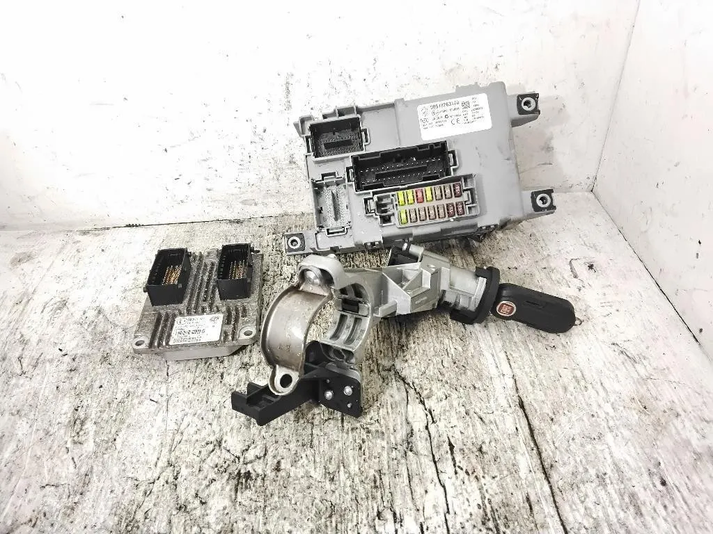 KIT CENTRALINA MOTORE con codice IAW5SF8.P2 51857110 518263170 da FIAT Grande Punto 3° Serie 350A1000 bifuel/metano 1368 (12>)