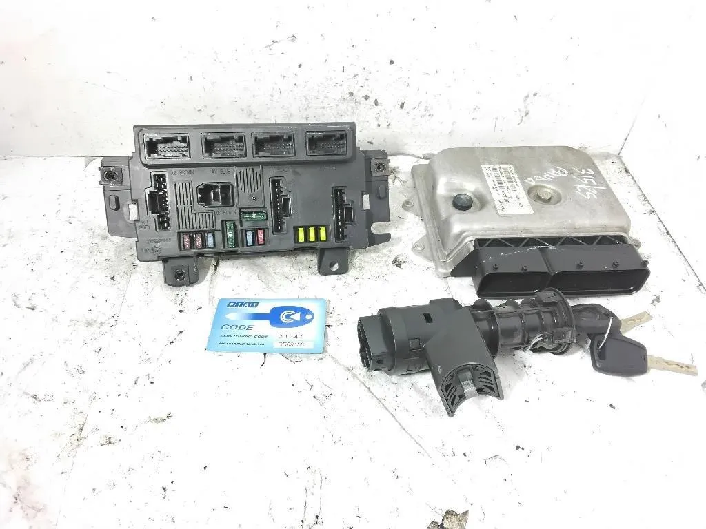 KIT CENTRALINA MOTORE con codice MJD8F2.B1 5523909 51900918 da FIAT Panda Serie 4x4 169A5000 diesel 1248 (10>13)