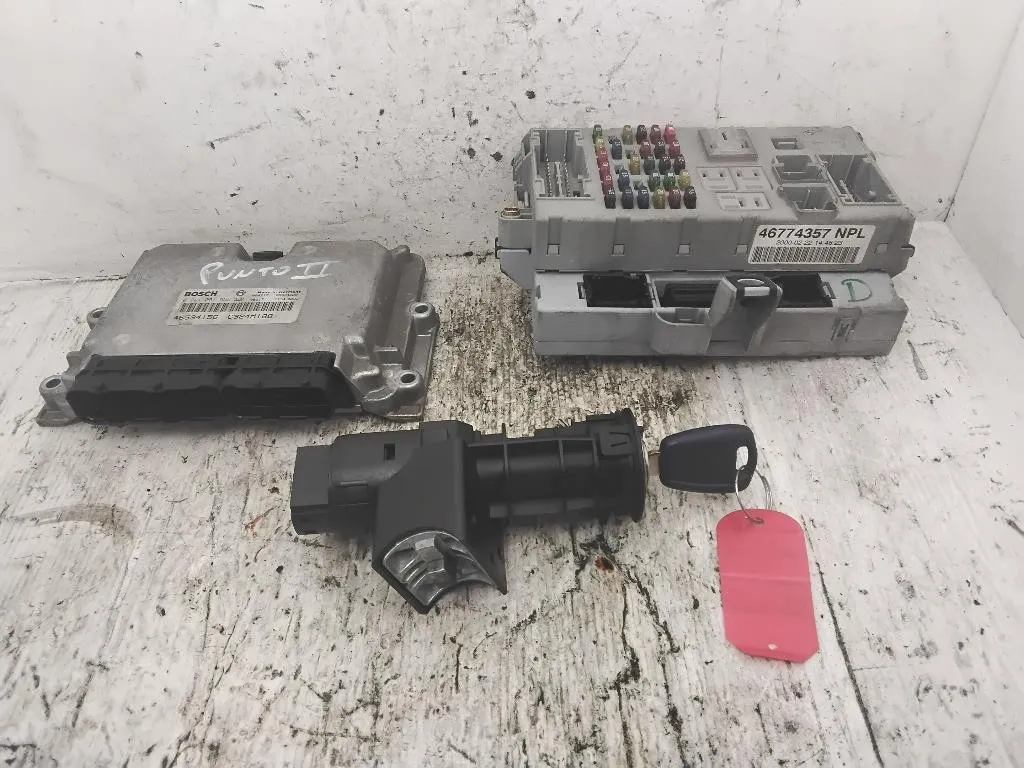 KIT CENTRALINA MOTORE con codice 0281001955 46534156 46774357 da FIAT Punto Berlina 5P 2° Serie 188A2000 diesel 1910 (99>03)