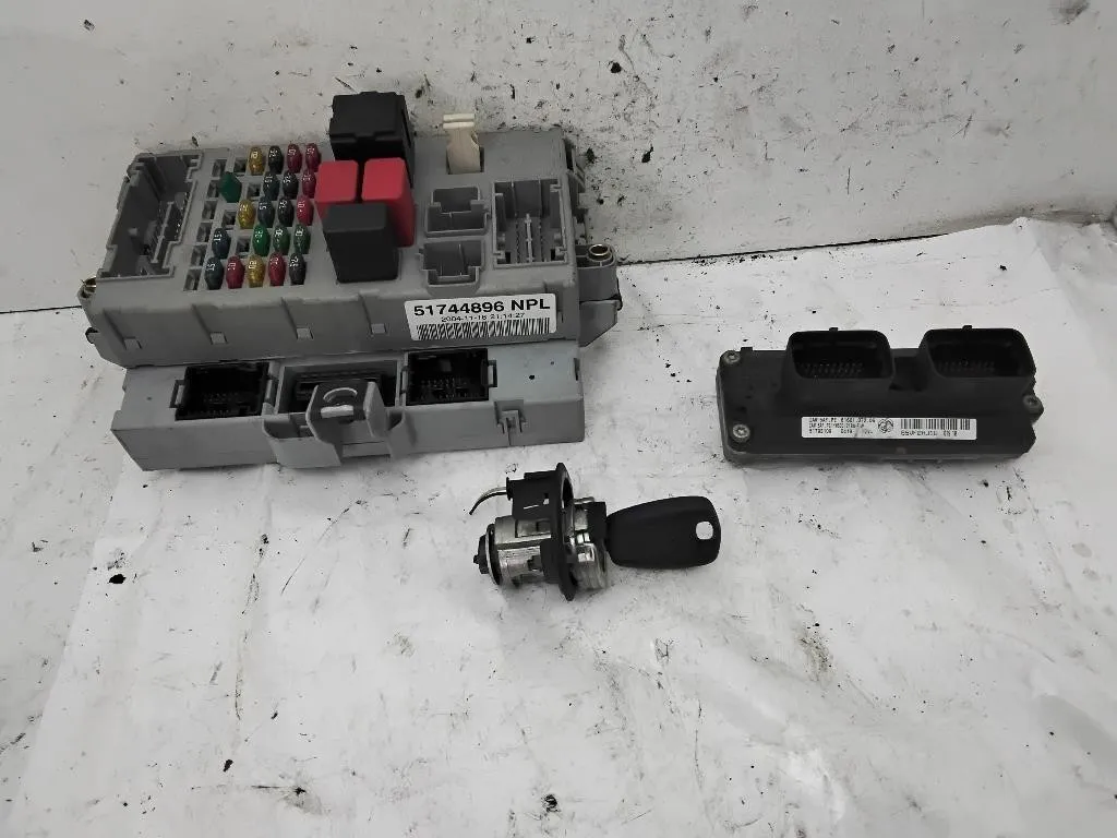KIT CENTRALINA MOTORE con codice IAW5AF.PE 51793108 51744896 da FIAT Punto Berlina 5P 3° Serie 188A4000 bifuel/metano 1242 (03>)