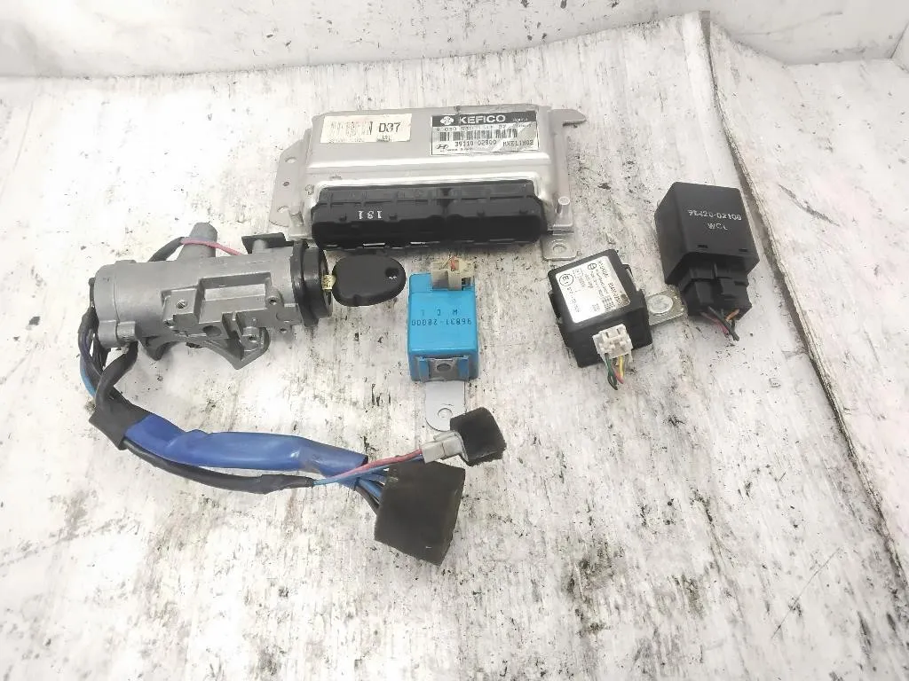 KIT CENTRALINA MOTORE con codice 39110-02800 95400-02500 95420-02100 da HYUNDAI Atos Prime 2° Serie G4HC E benzina 999 (02>04)