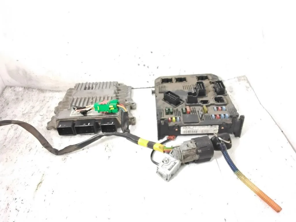 KIT CENTRALINA MOTORE con codice 5WS40111E-T 9648624280 9652474480 da CITROEN C2 2° Serie DV4TD diesel 1398 (05>08)