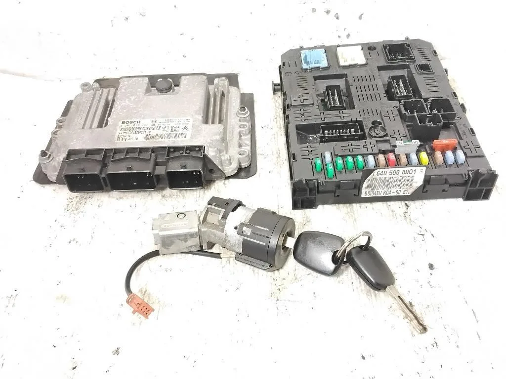 KIT CENTRALINA MOTORE con codice 0281013872 9664843780 966405908001 da PEUGEOT 308 Serie DV6TED4 diesel 1560 (07>14)