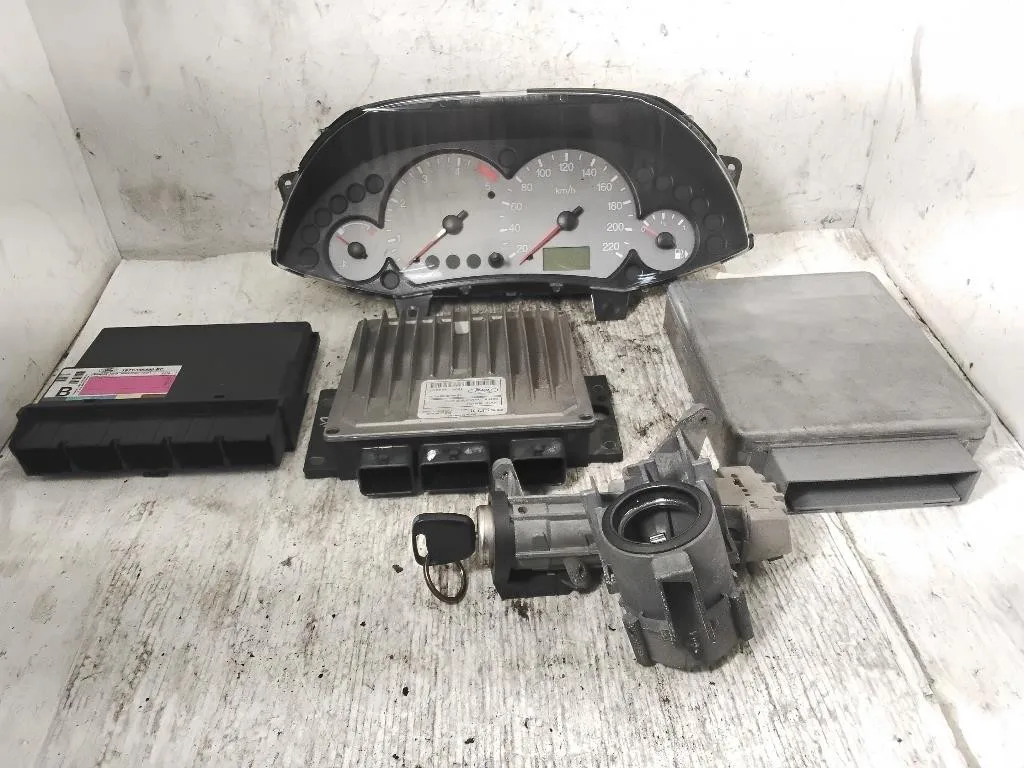 KIT CENTRALINA MOTORE con codice 1s4a-9f954-ck 2S4A-12A650-NB 1S7T-15K600-BC da FORD Focus Berlina 2° Serie FFDA diesel 1753 (01>04)