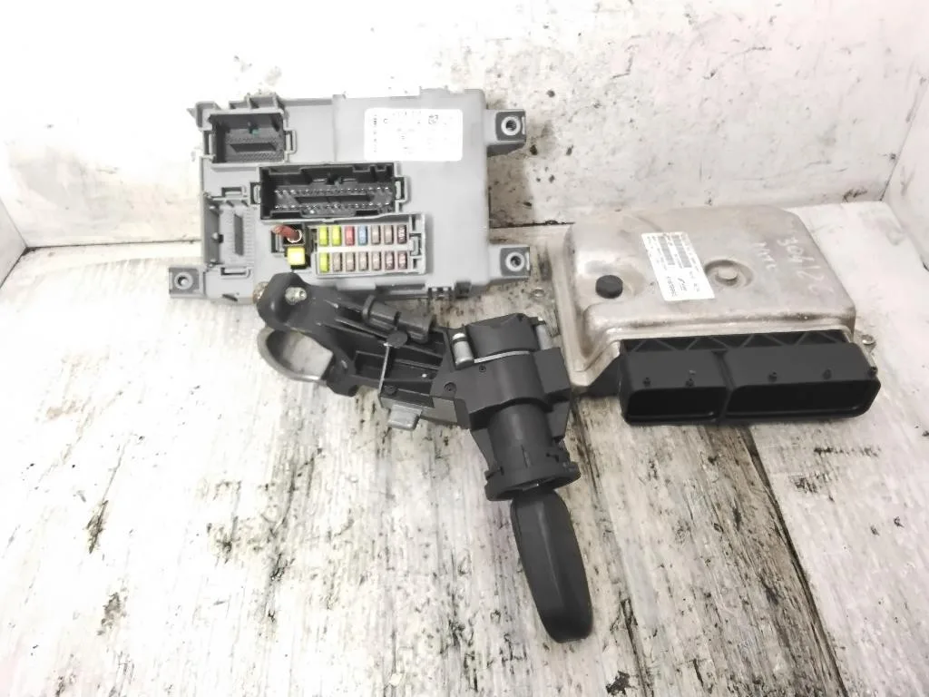 KIT CENTRALINA MOTORE con codice 8GMF.A4 51875963 505181210 da ALFA ROMEO Mito Serie (955_) 955A2000 benzina 1368 (08>)