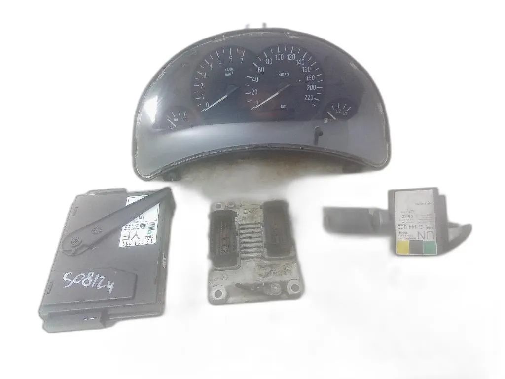 KIT CENTRALINA MOTORE con codice 55350552 13111111 da OPEL Corsa C 5P 2° Serie Z12XE benzina 1199 (03>06)