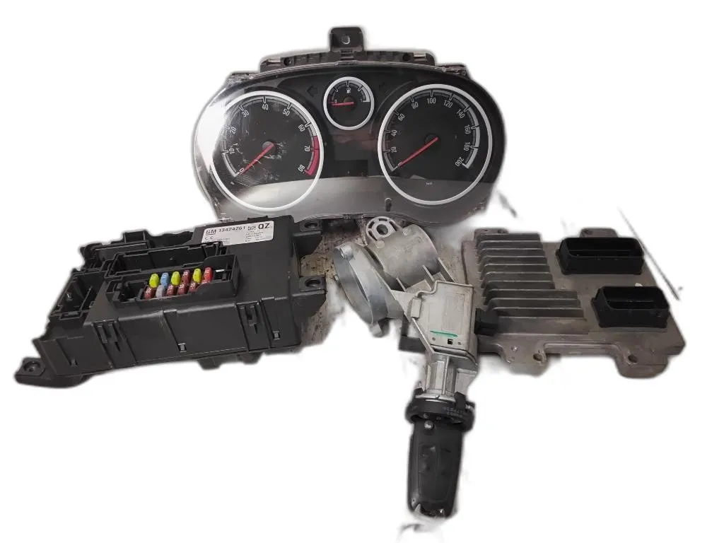 KIT CENTRALINA MOTORE con codice 55597931 13424261 13373005 da OPEL Corsa D 5P 2° Serie A12XER benzina 1229 (11>)