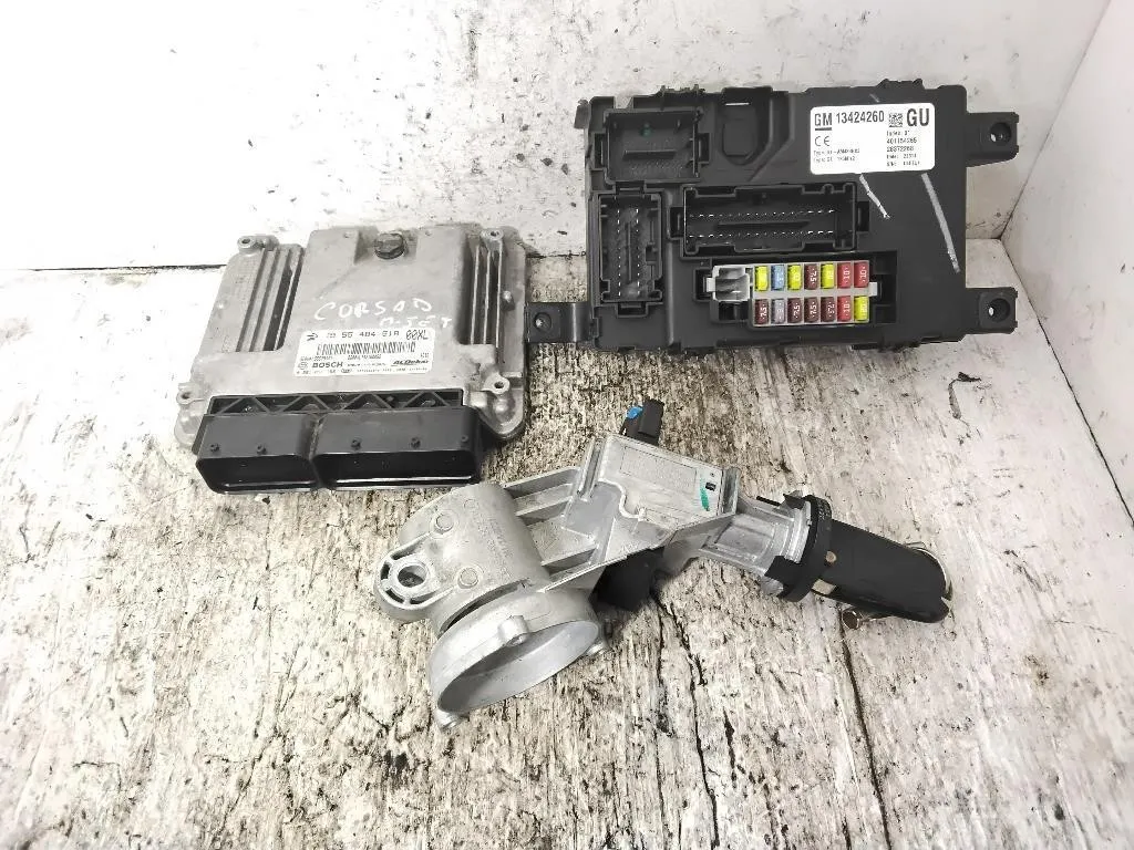 KIT CENTRALINA MOTORE con codice 0281031155 55484518 13424260 da OPEL Corsa D 5P 2° Serie A13DTR diesel 1248 (11>)