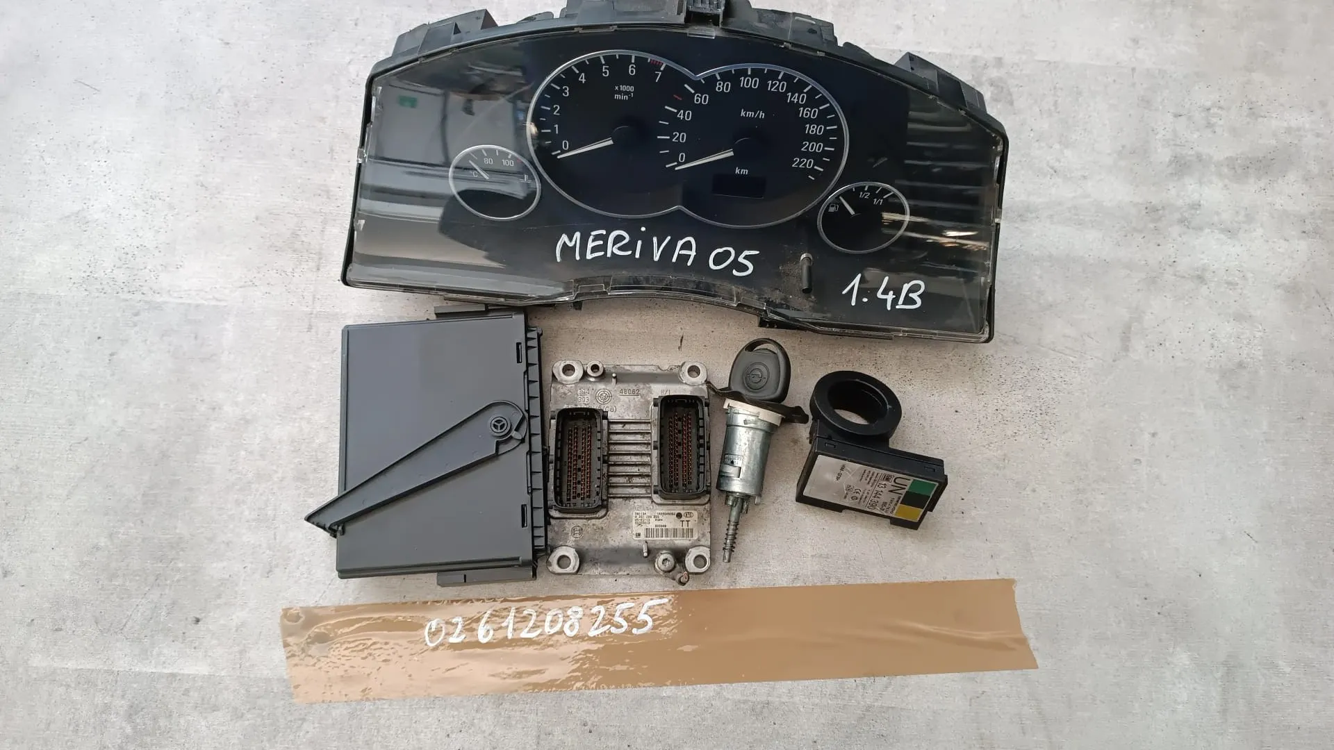 Kit centralina motore Opel Meriva 1.4 B del 2005 CODICE RICAMBIO : 0261208255