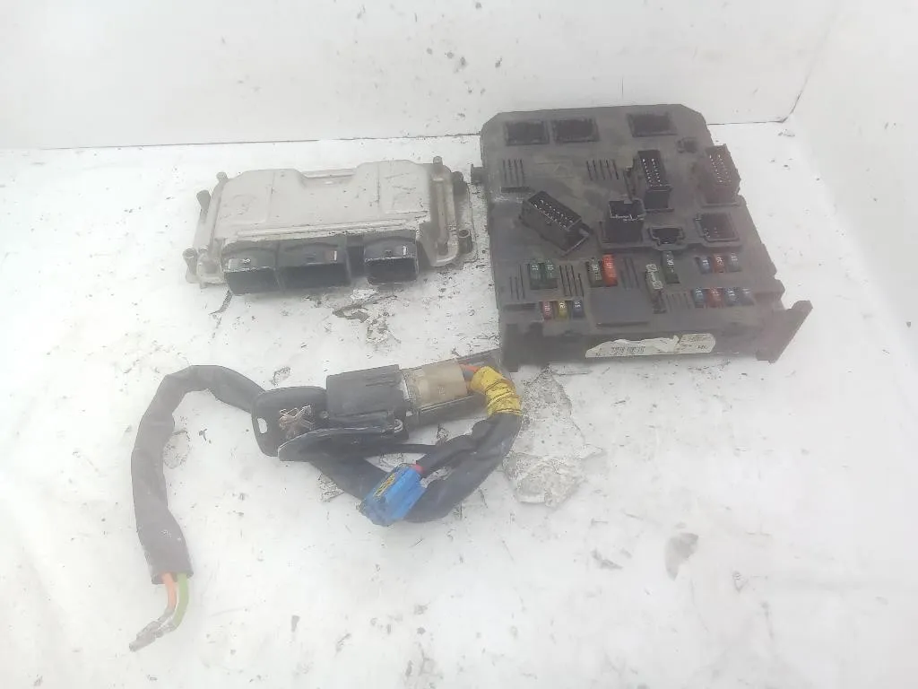 KIT CENTRALINA MOTORE con codice 0261207477 9643218980 da PEUGEOT 206 1° Serie 1.6 B benzina 1 (98>03)