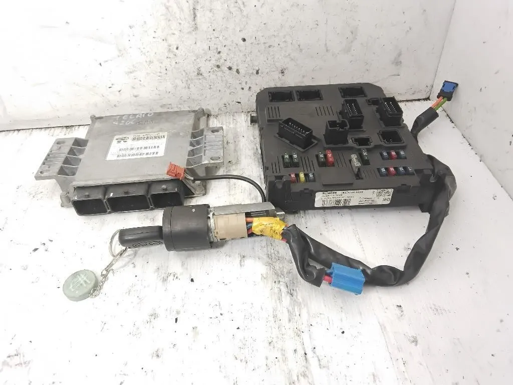 KIT CENTRALINA MOTORE con codice IAW48P2.76 9644925780 9646777380 da PEUGEOT 206 1° Serie TU1JP benzina 1124 (98>03)
