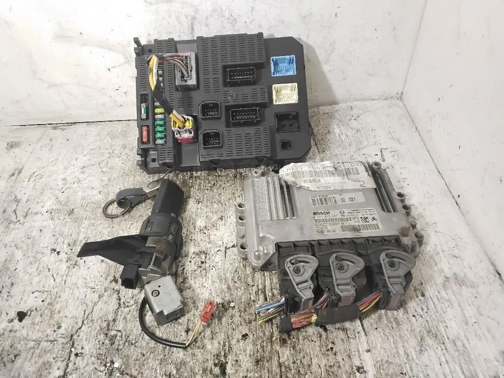 KIT CENTRALINA MOTORE con codice 0281012467 9663786380 9659285580 da PEUGEOT 207 1° Serie DV6ATED4 diesel 1560 (06>09)