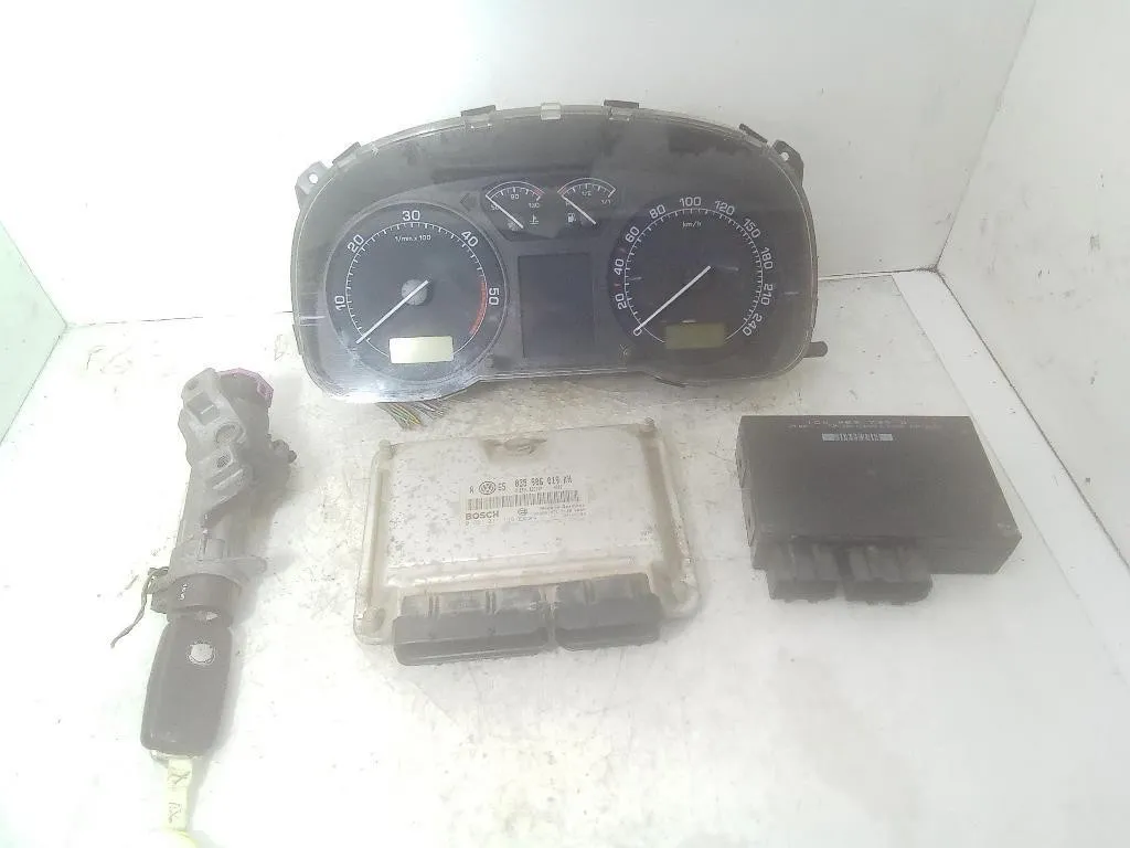 KIT CENTRALINA MOTORE con codice 0281011195 038906019KH 1C0959799B da SKODA Octavia Berlina 2° Serie benzina 1 (00>04)