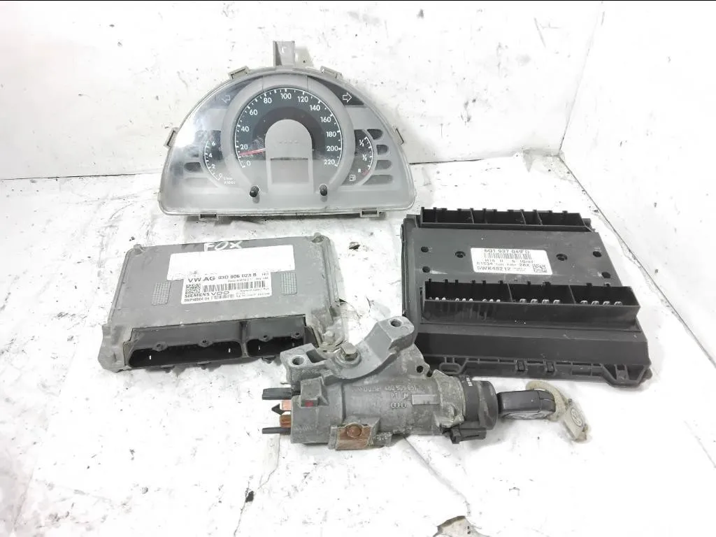 KIT CENTRALINA MOTORE con codice 03D906023B 5WP4050404 6Q1937049D da VOLKSWAGEN Fox 1° Serie BMD benzina 1198 (05>11)