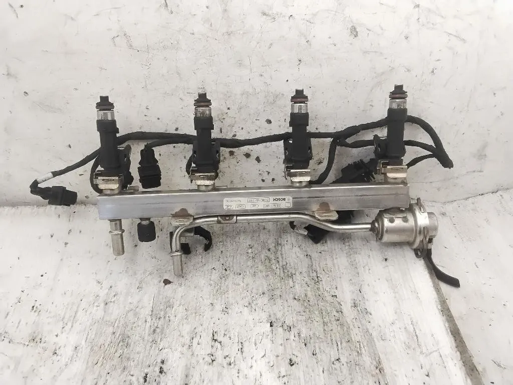 KIT INIETTORI con codice 0280158205 55577580 da OPEL Astra J 2° Serie a14net bifuel/gas 1364 (11>)