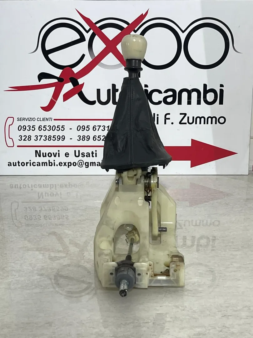 LEVA CAMBIO HYUNDAI iX35 1° Serie 437002Y3009P Diesel 2000 (10>)