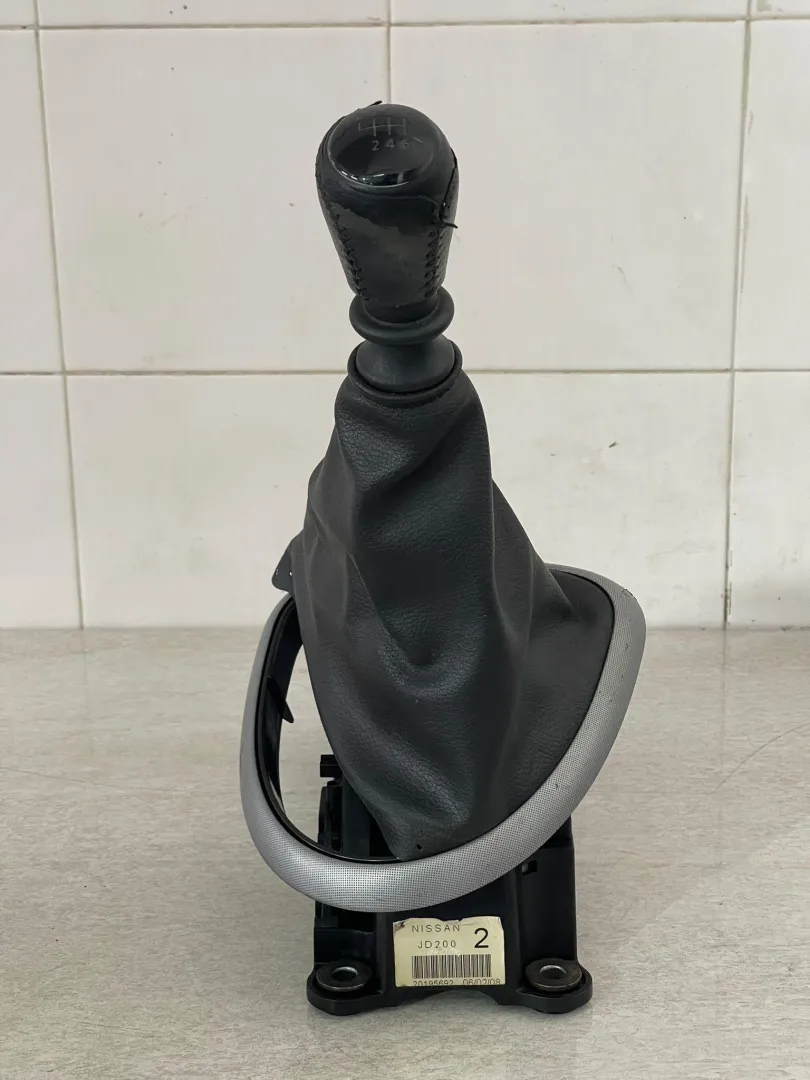 LEVA CAMBIO con codice 20195692 da NISSAN Qashqai 1° Serie Diesel 1500 (06>09)