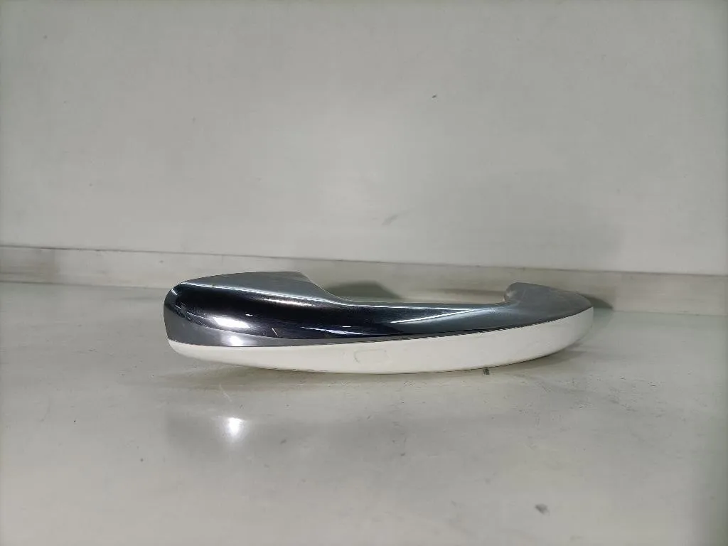 MANIGLIA ESTERNA ANTERIORE DESTRA MERCEDES Classe A Serie (W177) A09976020019191 654920 (18>)