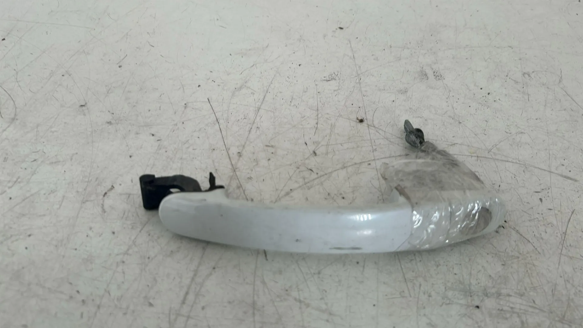 MANIGLIA ESTERNA ANTERIORE SINISTRA VOLKSWAGEN Up 1° Serie 5N0837205MGRU (11>)