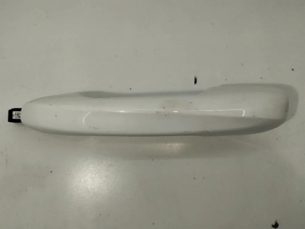 MANIGLIA ESTERNA POSTERIORE SINISTRA MERCEDES Classe A Serie (W177) 608915(K9K) (18>)