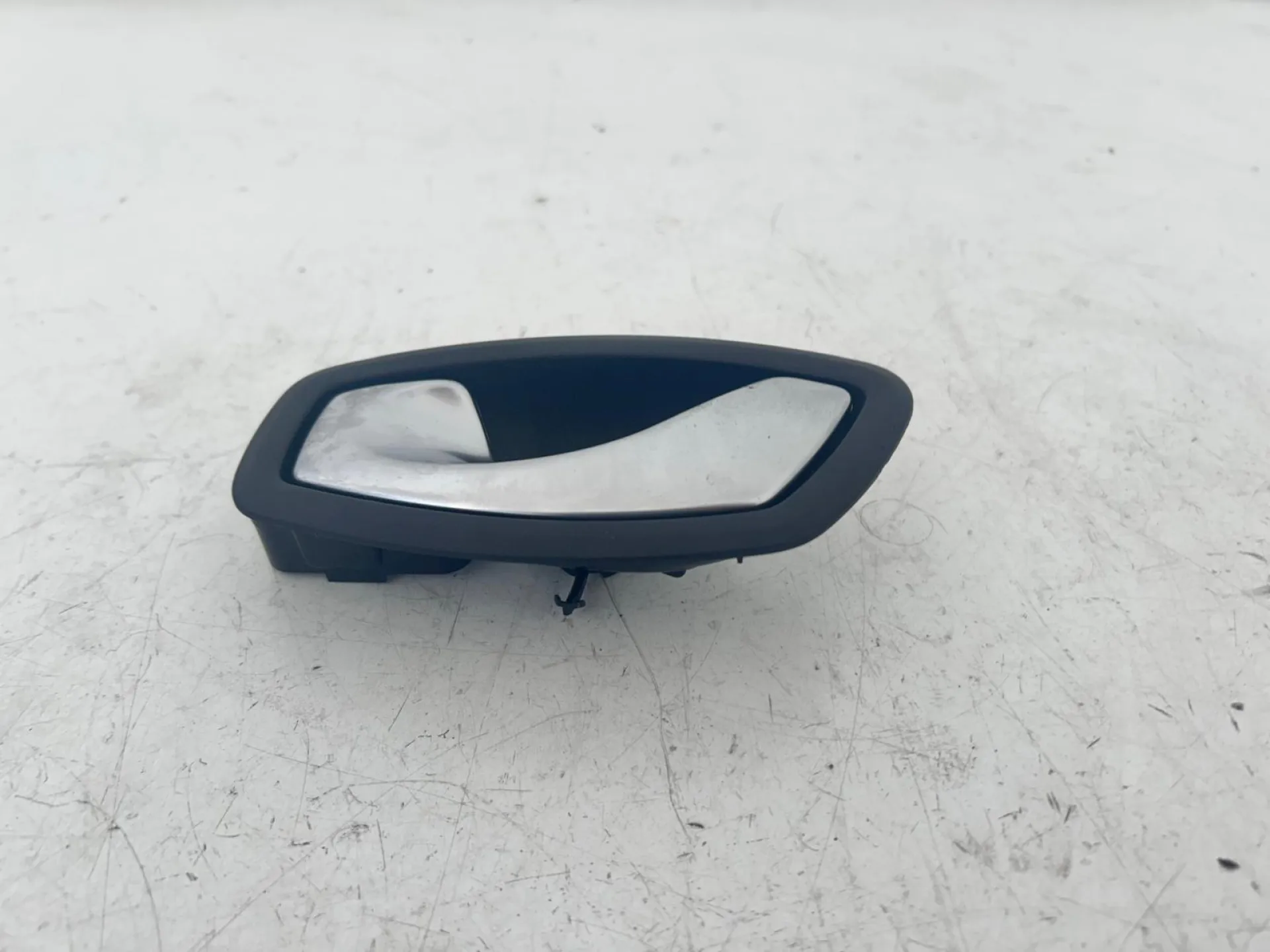 MANIGLIA INTERNA POSTERIORE SINISTRA RENAULT Megane III 826733790R (08>16)