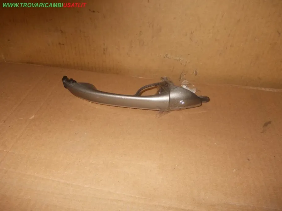 MANIGLIA PORTA ANT.D.Avorio Chiaro MERCEDES Classe B (T245)