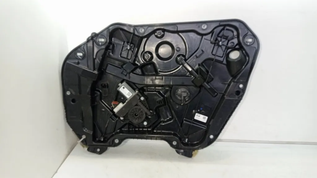 MECCANISMO ALZAVETRO ANT. DX BMW Serie 1 F40 51335A638E4 B37C15A (19>)
