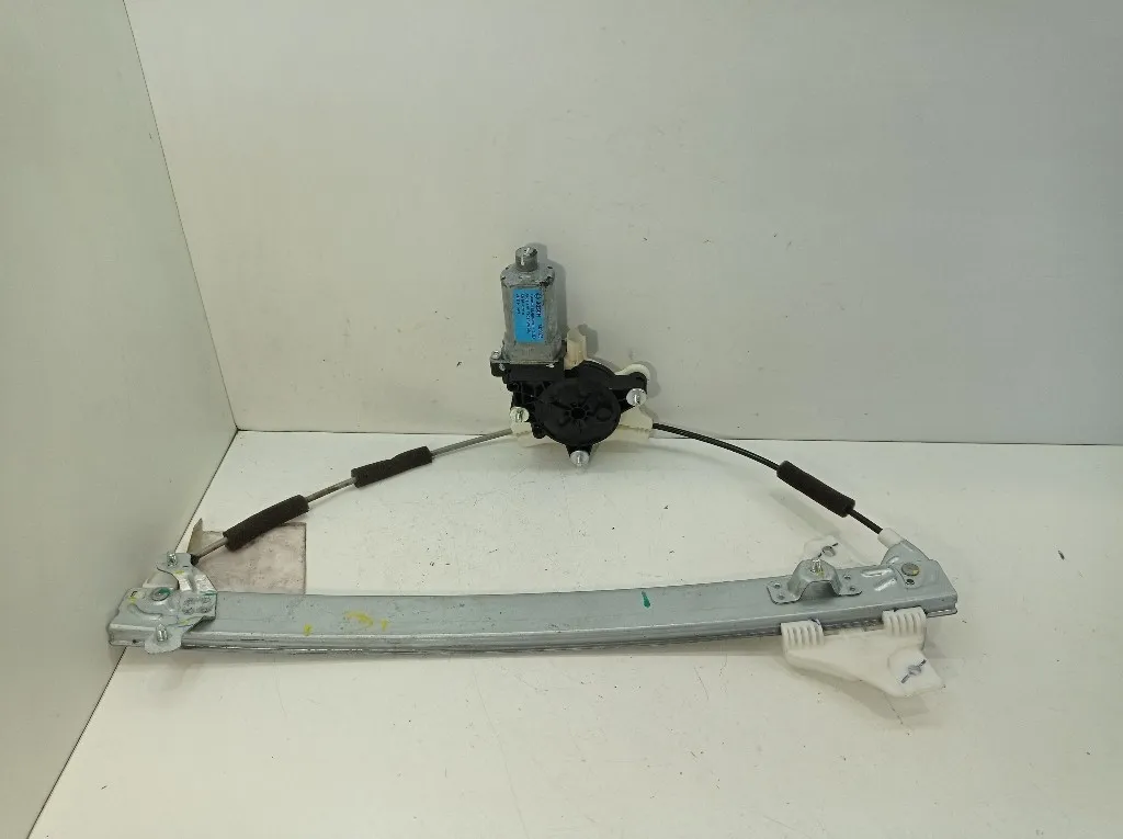 MECCANISMO ALZAVETRO ANT. DX HYUNDAI i20 Serie 82404C7010 G4LA (12>18)