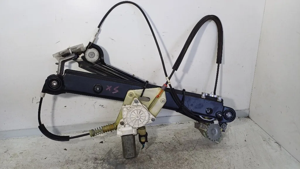MECCANISMO ALZAVETRO ANT. SX BMW Serie 1 Serie (E81) 51337165595 N47D20B (06>12)
