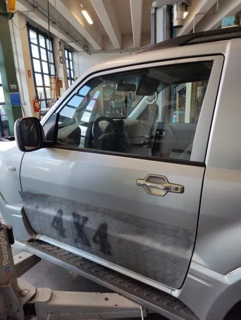 AUTORADIO MITSUBISHI PAJERO 99>06