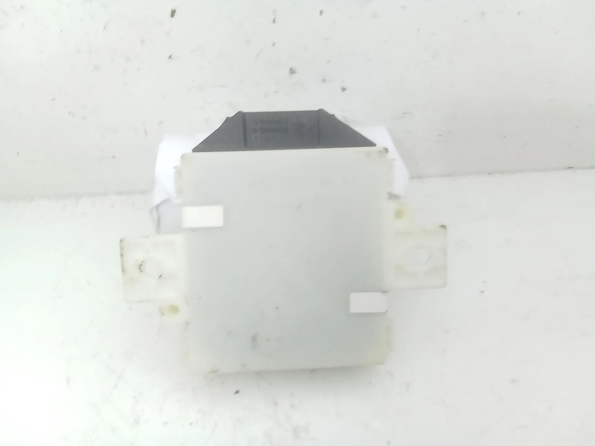 MODULO ELETTRONICO con codice 416516237r da DACIA Duster 1° Serie K9K 856, K9K 858, K9K 898 Diesel 1500 (10>)