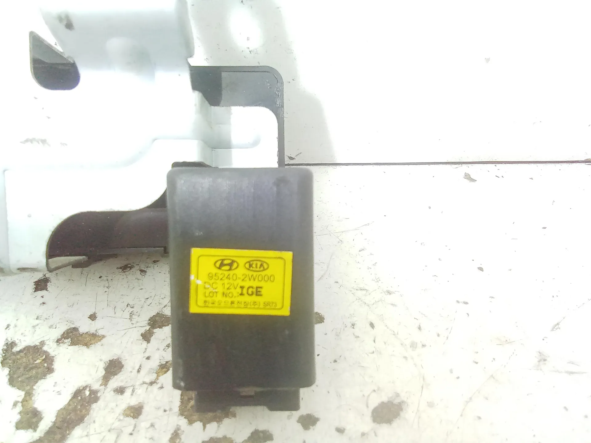 MODULO ELETTRONICO con codice 91940-2s570 da HYUNDAI iX35 1° Serie Diesel 1700 (10>)
