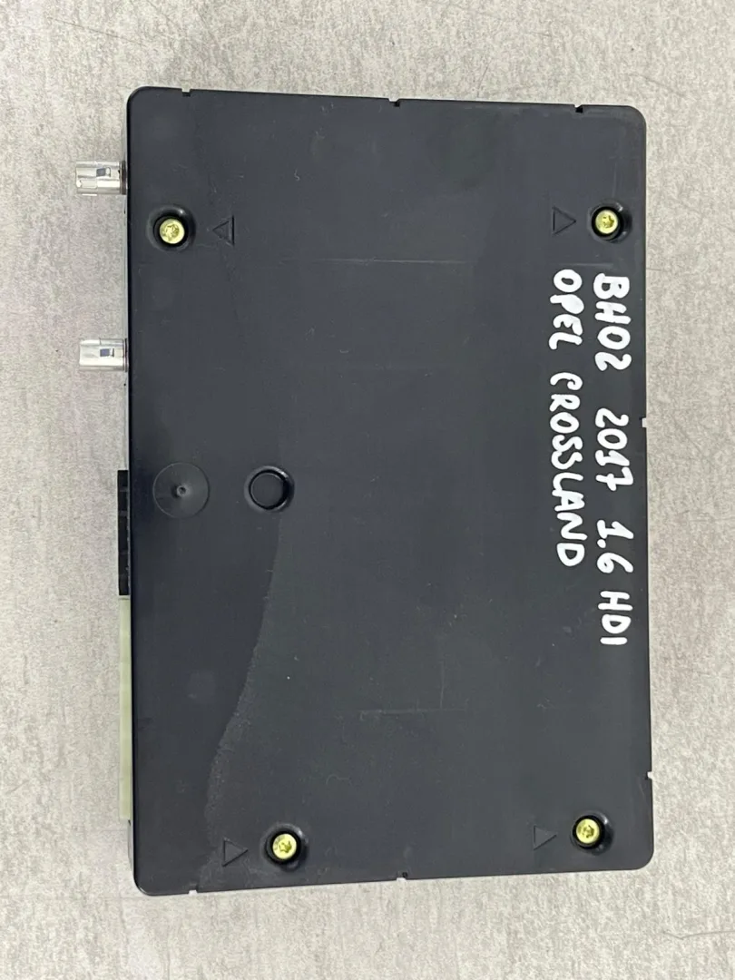 MODULO ELETTRONICO con codice 9825393680 da OPEL Crossland Serie con codice motore BH02 Diesel 1600