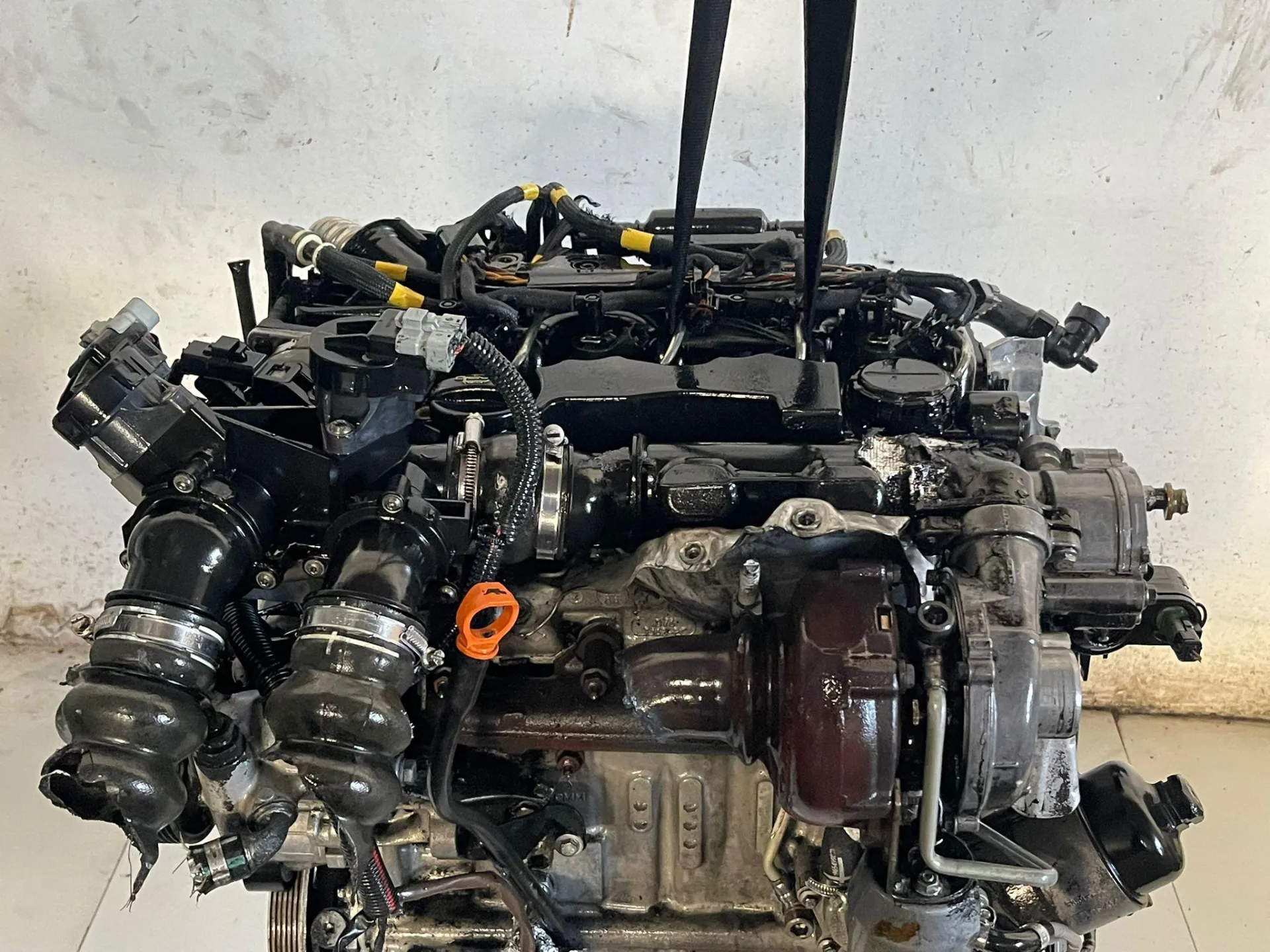 MOTORE COMPLETO con codice con codice motore 9H01 da CITROEN C4 Picasso Mk1 Diesel 1600 (06>13)