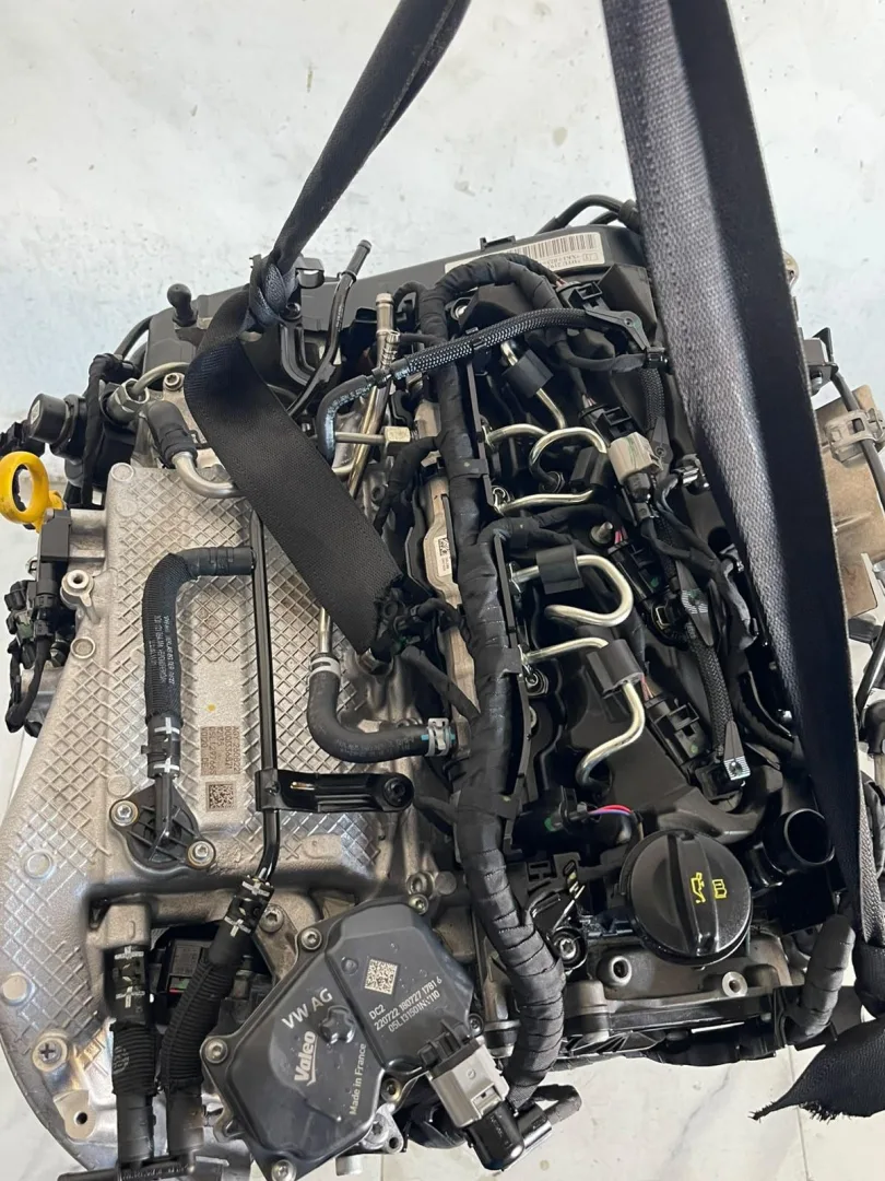 MOTORE COMPLETO VOLKSWAGEN Golf Serie VIII con codice motore DTU Diesel 2000