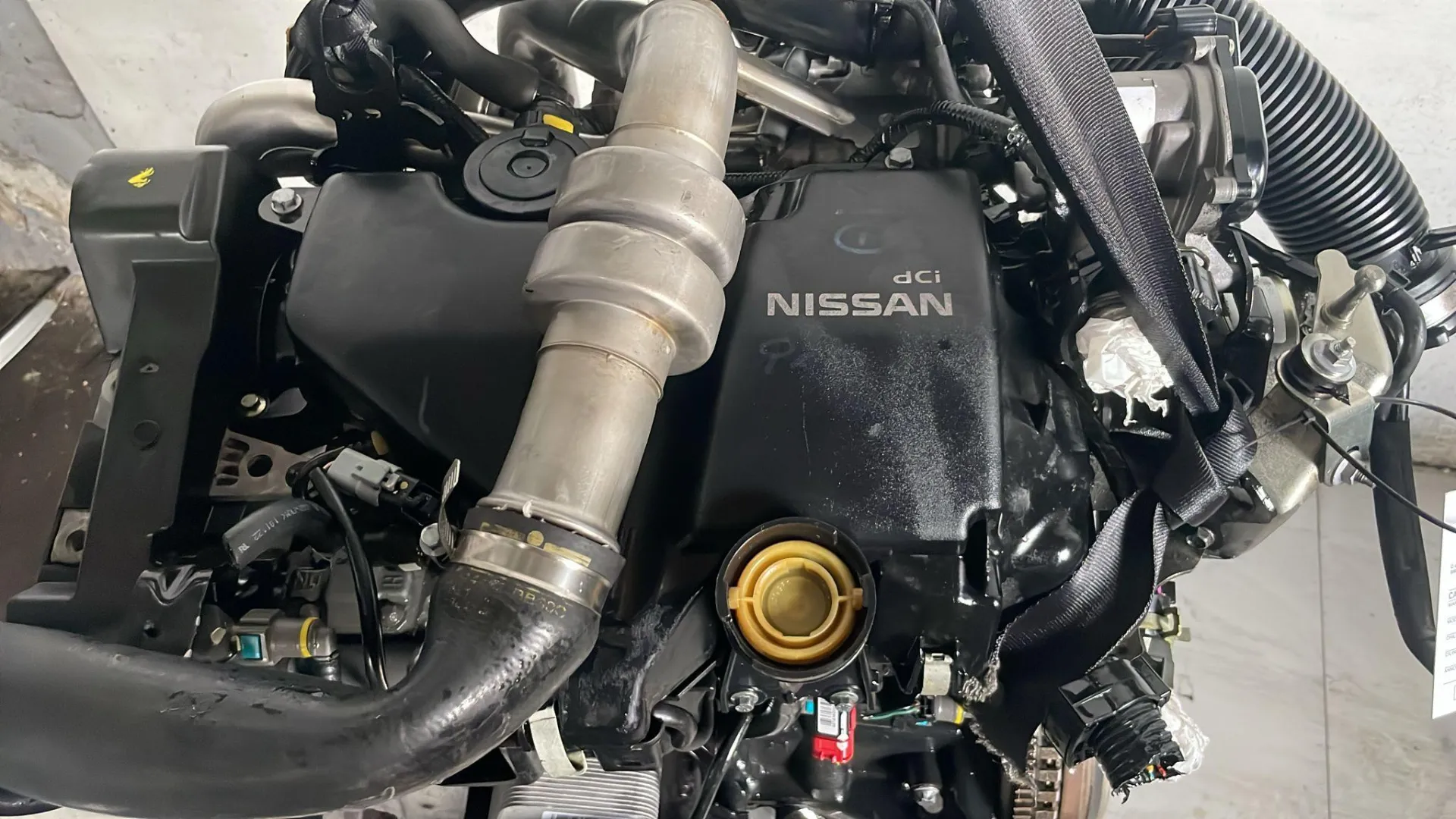 MOTORE COMPLETO NISSAN Qashqai 2° Serie con codice motore K9K D4 Diesel 1500