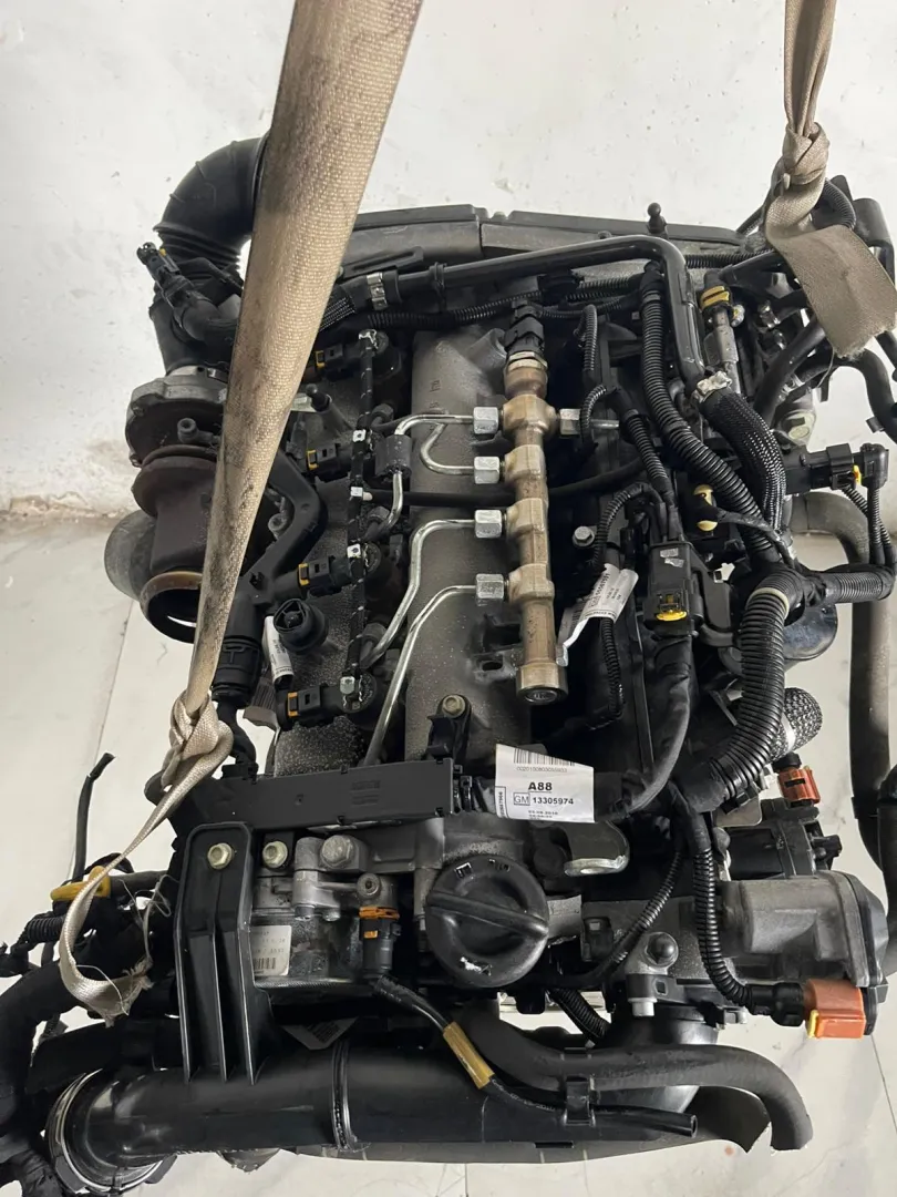 MOTORE COMPLETO OPEL Insignia Berlina con codice motore 142000 Diesel 2000