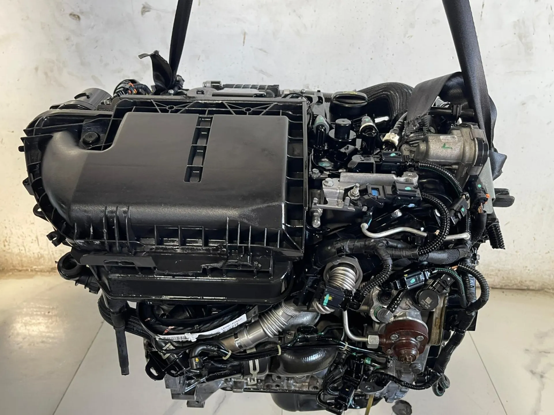 MOTORE COMPLETO con codice con codice motore 8H01 da PEUGEOT 208 Serie Diesel 1400 (12>19)