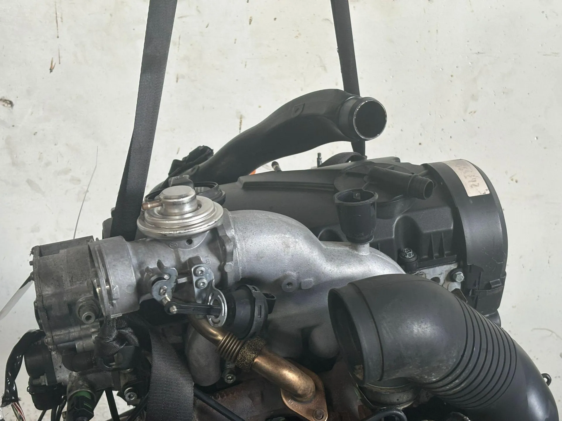 MOTORE COMPLETO con codice con codice motore AVF/AVF da VOLKSWAGEN Passat Berlina 4° Serie Diesel 1900 (05>10)