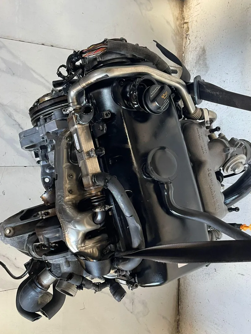 MOTORE COMPLETO VOLKSWAGEN Touareg Restyling con codice motore BAC Diesel 2500