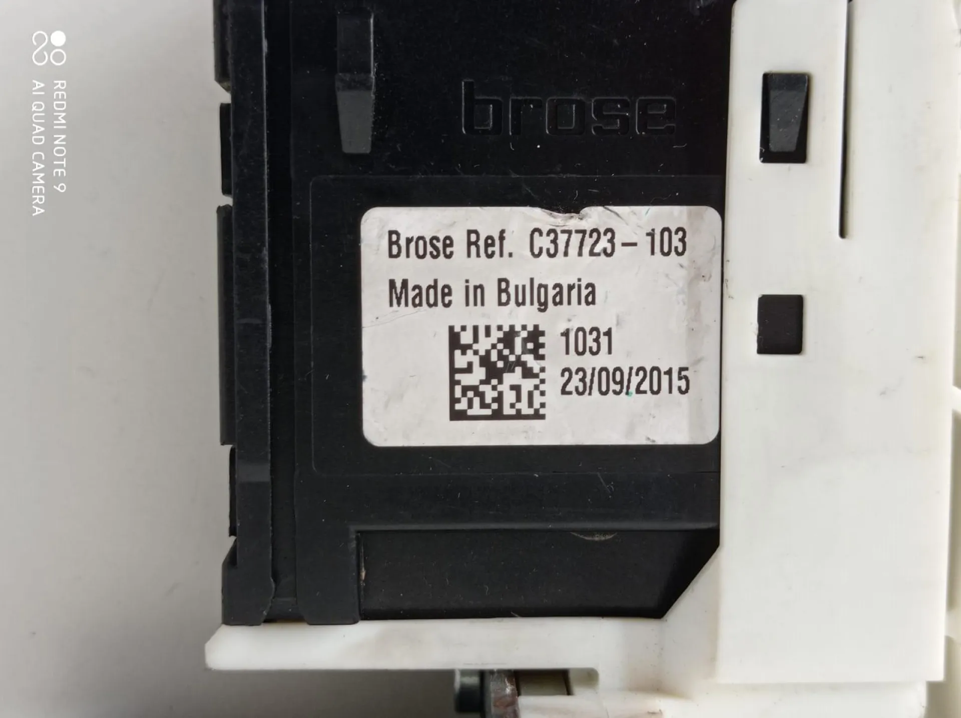 MOTORINO ALZAVETRO ANTERIORE DESTRA con codice 0130822664 da JEEP Renegade Serie (14>)